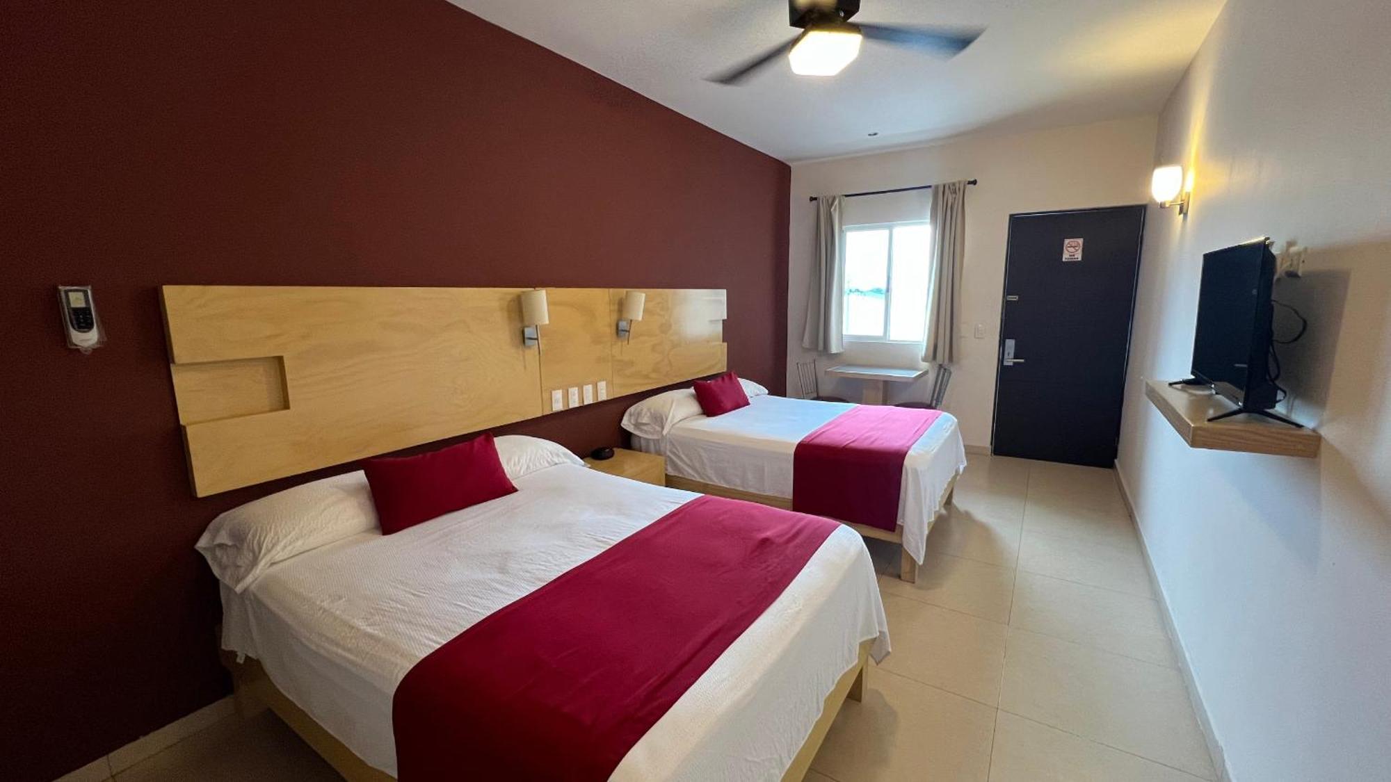 Nova Hotel Cadereyta Jiménez 外观 照片